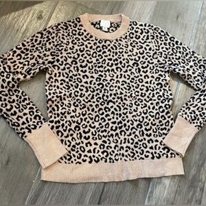 🖤 SUPER CUTE!cheetah print sweater